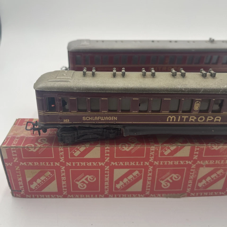 Lot Of 2 Vintage marklin 353 Mitropa passenger cars In Original Boxes HO - Image 2 of 4