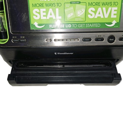 FoodSaver V4440 2-in-1 Automatic Vacuum Sealing System Black Stainless - Picture 3 of 4
