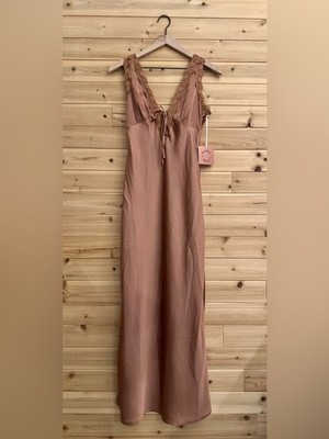 NWT Bailey Rose Small Satin Dusty Rose Lace Deep VNeck Slip Dress Wedding Party