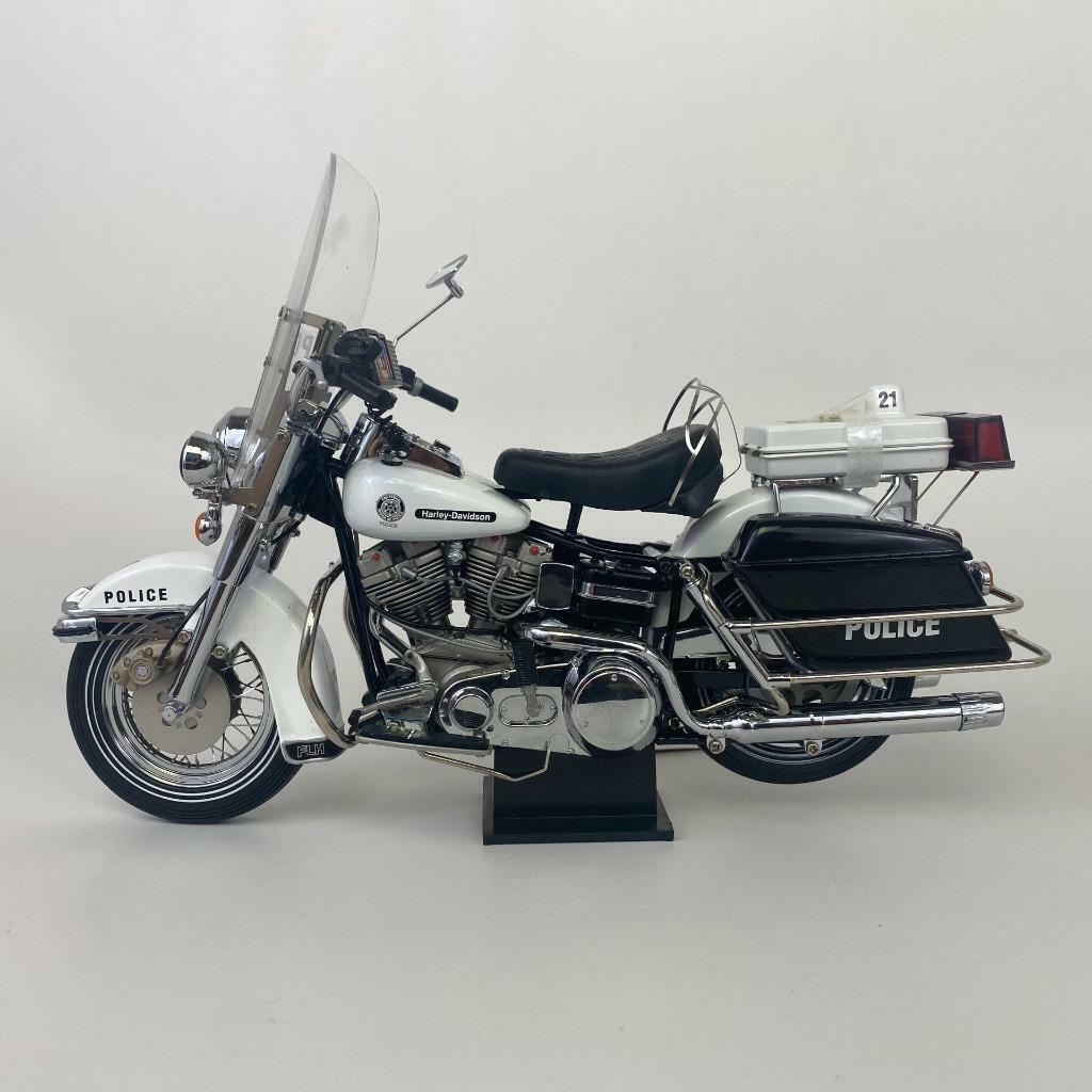 Franklin Mint 1:10 HARLEY DAVIDSON Panhead Police Motorcycle Franklin Mint 1:10 HARLEY DAVIDSON Panhead Police Motorcycle