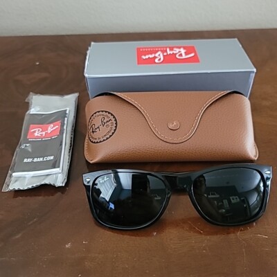 Ray-Ban New Wayfarer RB2132 Sunglasses