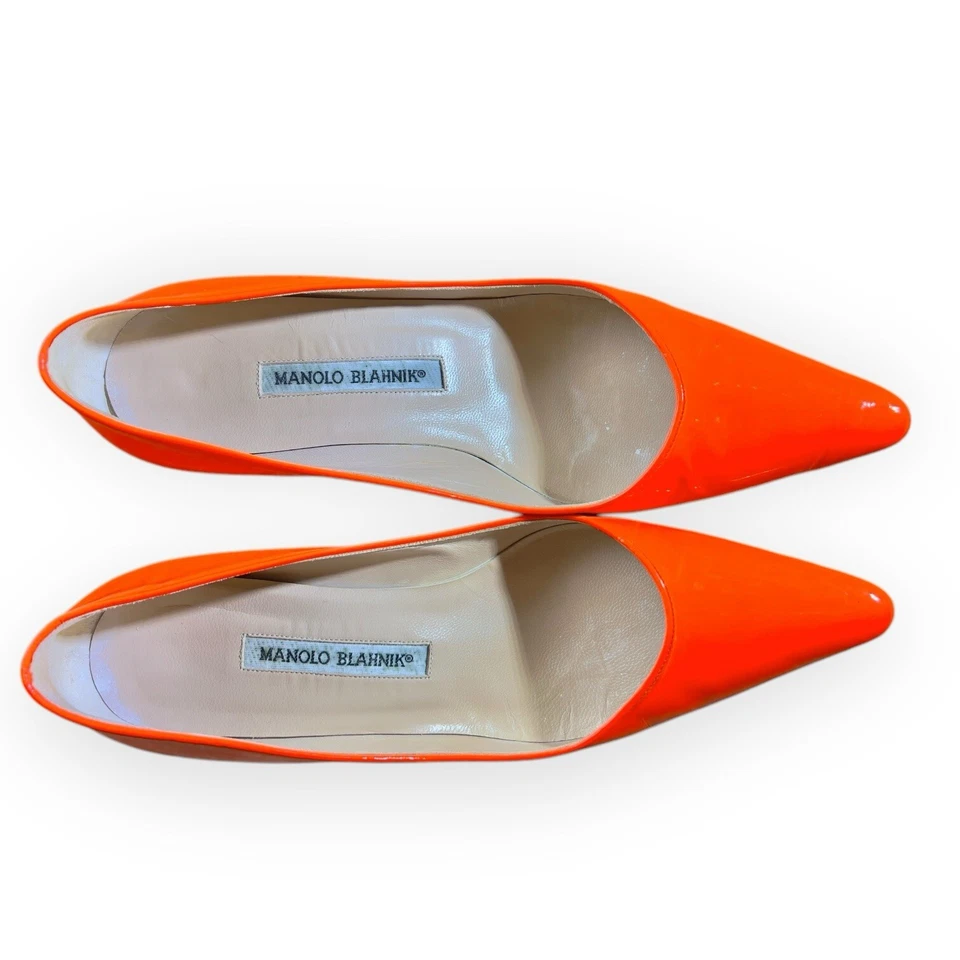 Zapatos de salón Manolo Blahnik charol naranja neón tacón de gatito para mujer - talla IT 37,5 Foto 2 de 4
