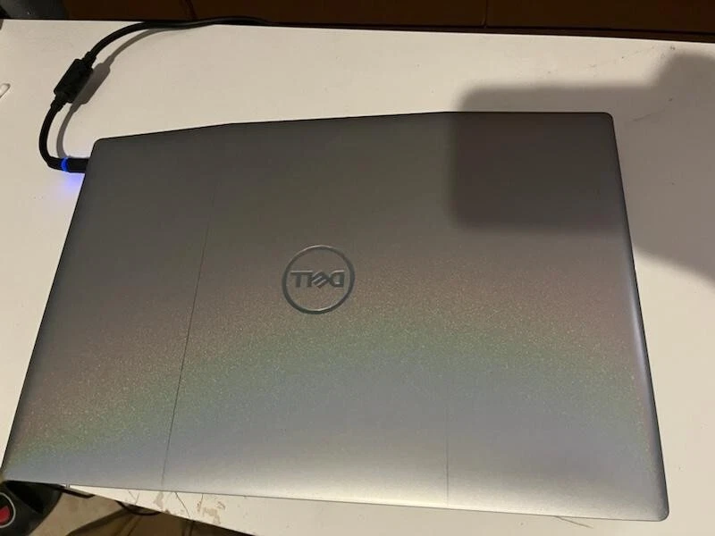 Portátil Dell Inspiron G5 15.6" (1TB SSD, AMD Ryzen 7 4800H, 2.9 GHz, 32GB) -... Foto 2 de 3