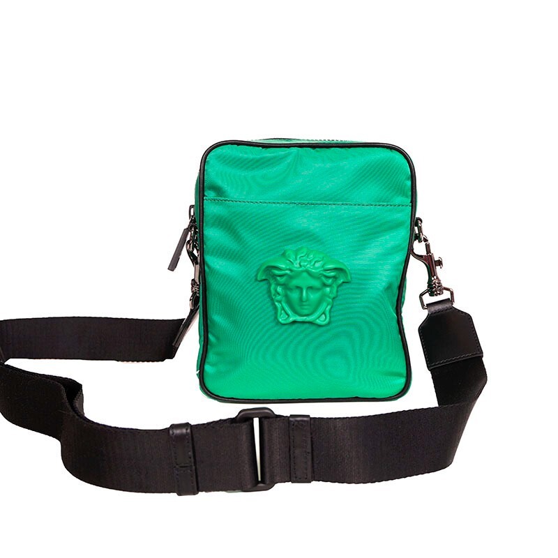 NEW $1100 VERSACE Men's Green Nylon LA MEDUSA LOGO Crossbody NEW $1100 VERSACE Men's Green Nylon LA MEDUSA LOGO Crossbody