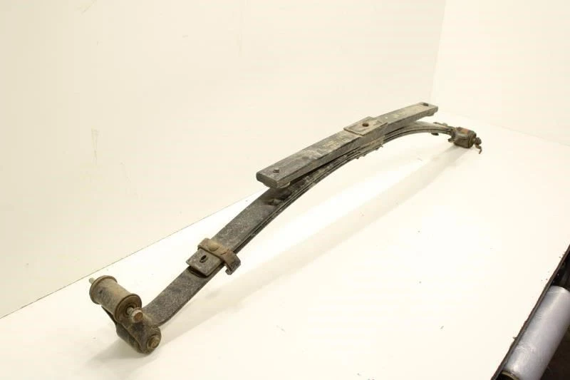 Chevrolet Silverado 1500 2019-2022 5,3 L 4x2 muelle trasero derecho 84469779 OEM Foto 4 de 4