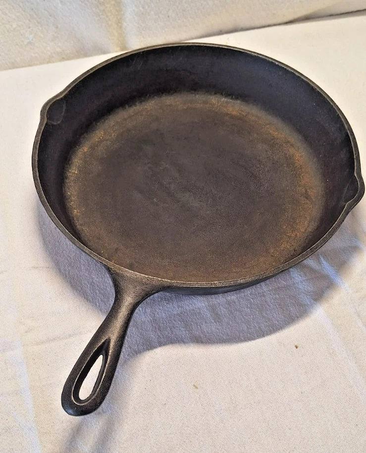 Lodge Cast Iron Skillet #10 SK USA Vintage Made In USA