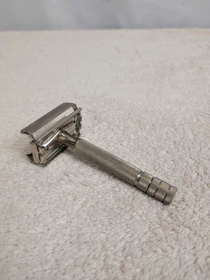 Vintage Gillette Safety Razor Double Edge DE TTO Classic Shaving Tool