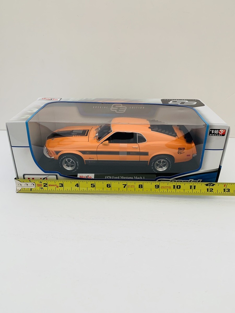 Maisto 1970 Ford Mustang Mach 1 1:18 Diecast Orange Car