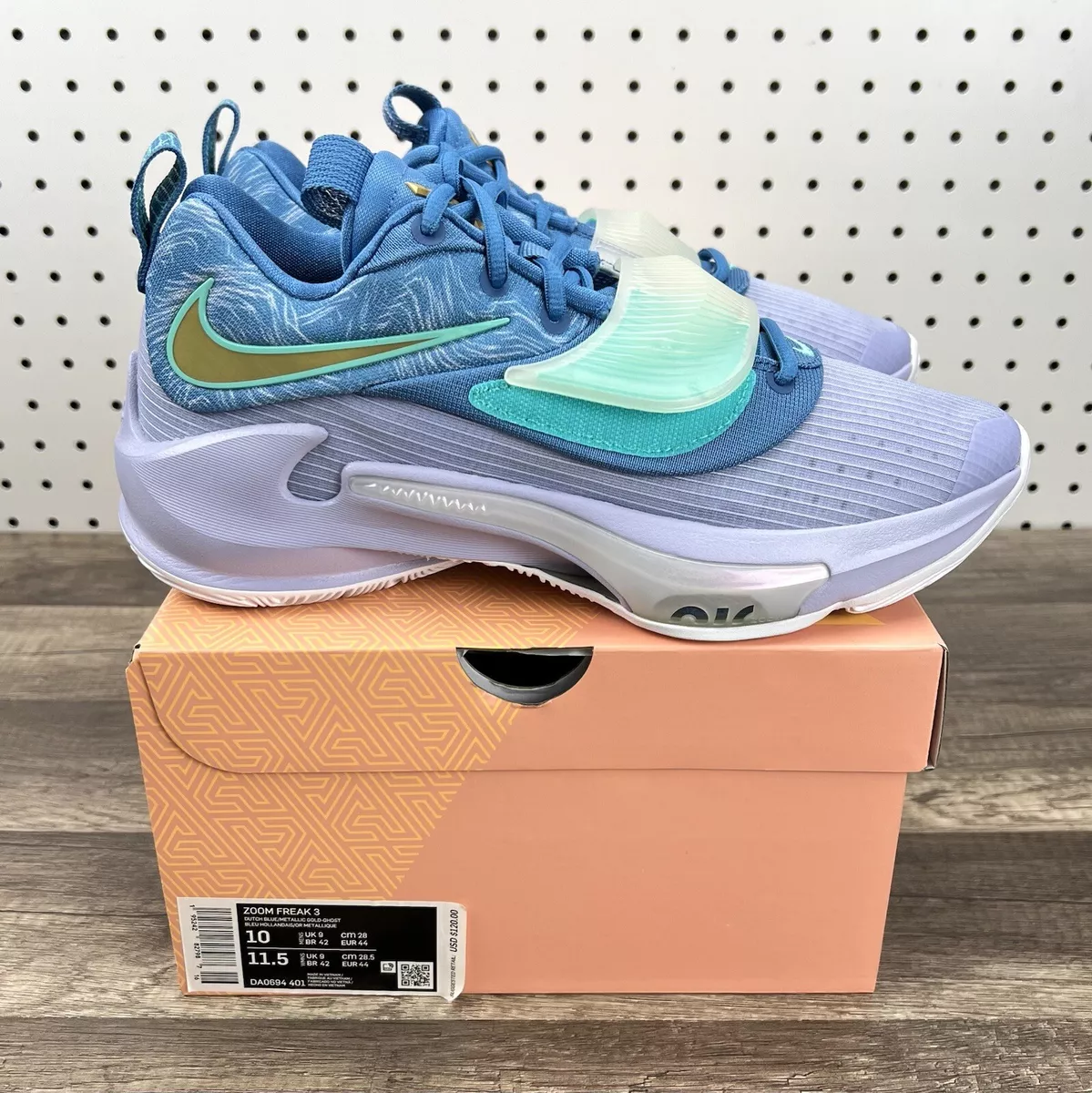 Nike shoes under shop 3 dollars