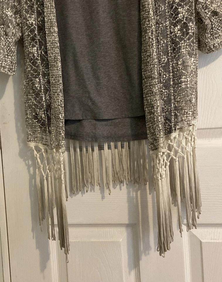 Cárdigan Hollister Kimono Talla M/L Crochet Abierto Boho Flecos Cubierta Envoltura Foto 2 de 4