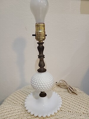 VTG White Milk Glass Hobnail Boudoir Table Lamp Bedside Lamp - Works