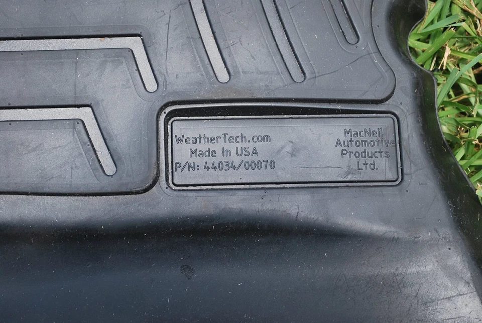 2006-2010 HUMMER H3 前乘客地板 weathertech 橡胶衬里垫 二手 — 第 4/4 张图片