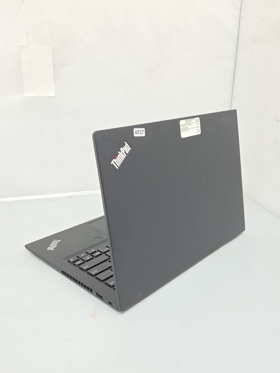 Lenovo ThinkPad T14s, 14-Inch Laptop, with i5-10210U, 256 GB NVMe (Non-Volatile Memory Express), Windows 11 Pro