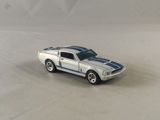Hot Wheels 1967 Shelby Gt-500 2010 New Models White 5sps Hot Wheels 1967 Shelby Gt-500 2010 New Models White 5sps