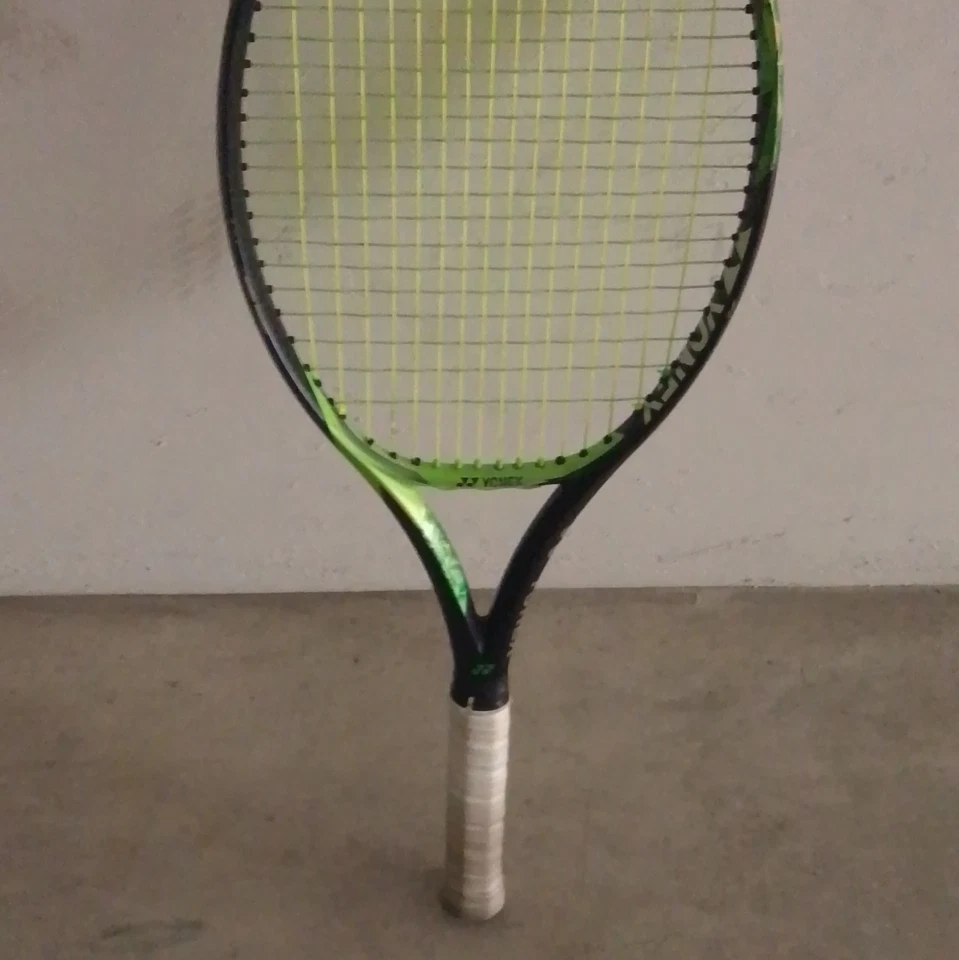 Yonex Ezone 100, foto 1 di 5