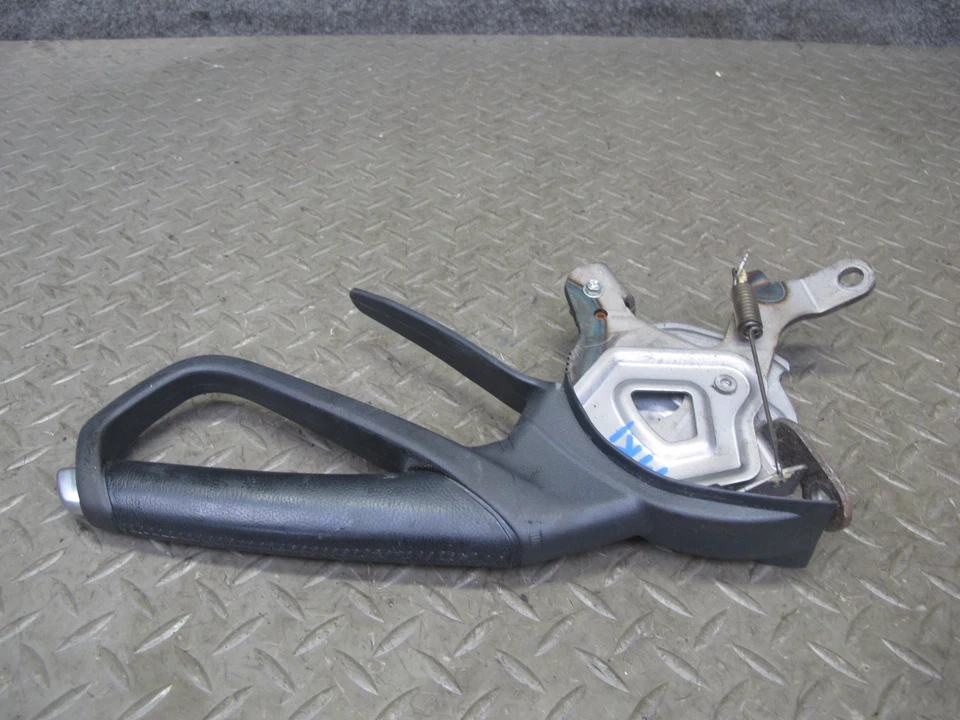 04-08 MAZDA RX8 A/T MANIJA DE FRENO DE EMERGENCIA DE ESTACIONAMIENTO CON JUEGO DE CABLES OEM Foto 3 de 4