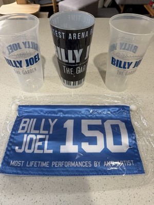 Billy Joel Madison Square Garden Lot: 3 Plastic Souvenir Cups + 150 Banner