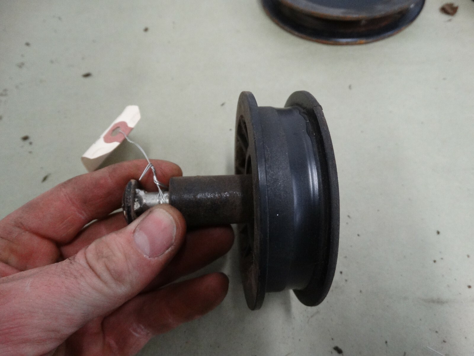 Poulan Pro 300EX drive belt idler pulley 1 B47 eBay