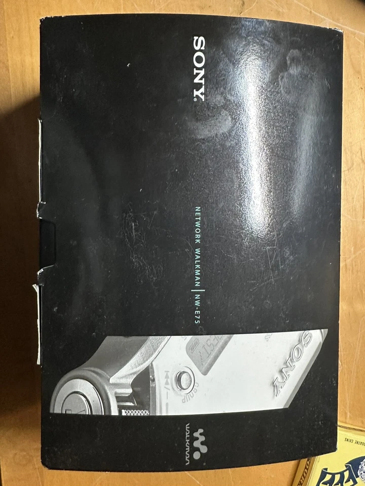 Sony Walkman NW-E394B 8GB Reproductor de Multimedia - Negro - Imagen 3 de 3