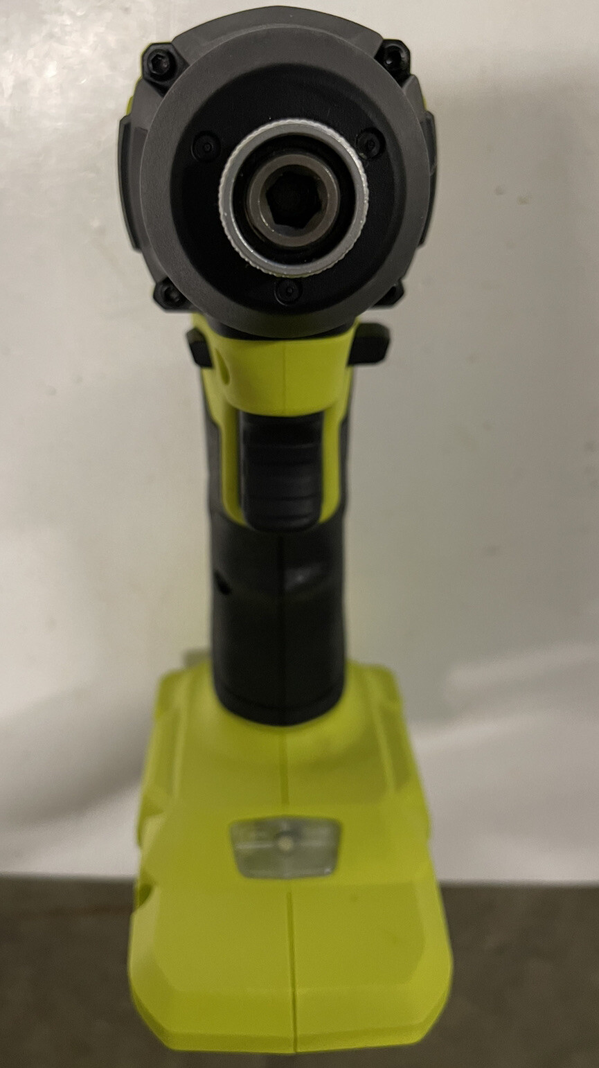 RYOBI ONE+ HP 18v COMPACT BRUSHLESS 1/4" IMPACT DRIVER KIT MODEL: PSBID01K