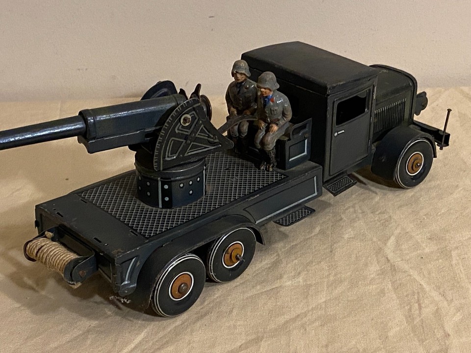 Vintage WW II era Tippco Tin Wind-up AA Gun Truck Germany aq-59 | eBay