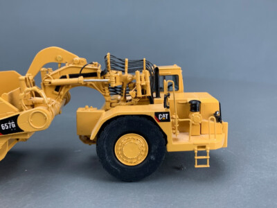 キャタピラー657Gコールスクレーパー 1/87HOスケール　ブラスモデル 1:87 Classic Construction Models Brass Cat 657G Scraper Yellow