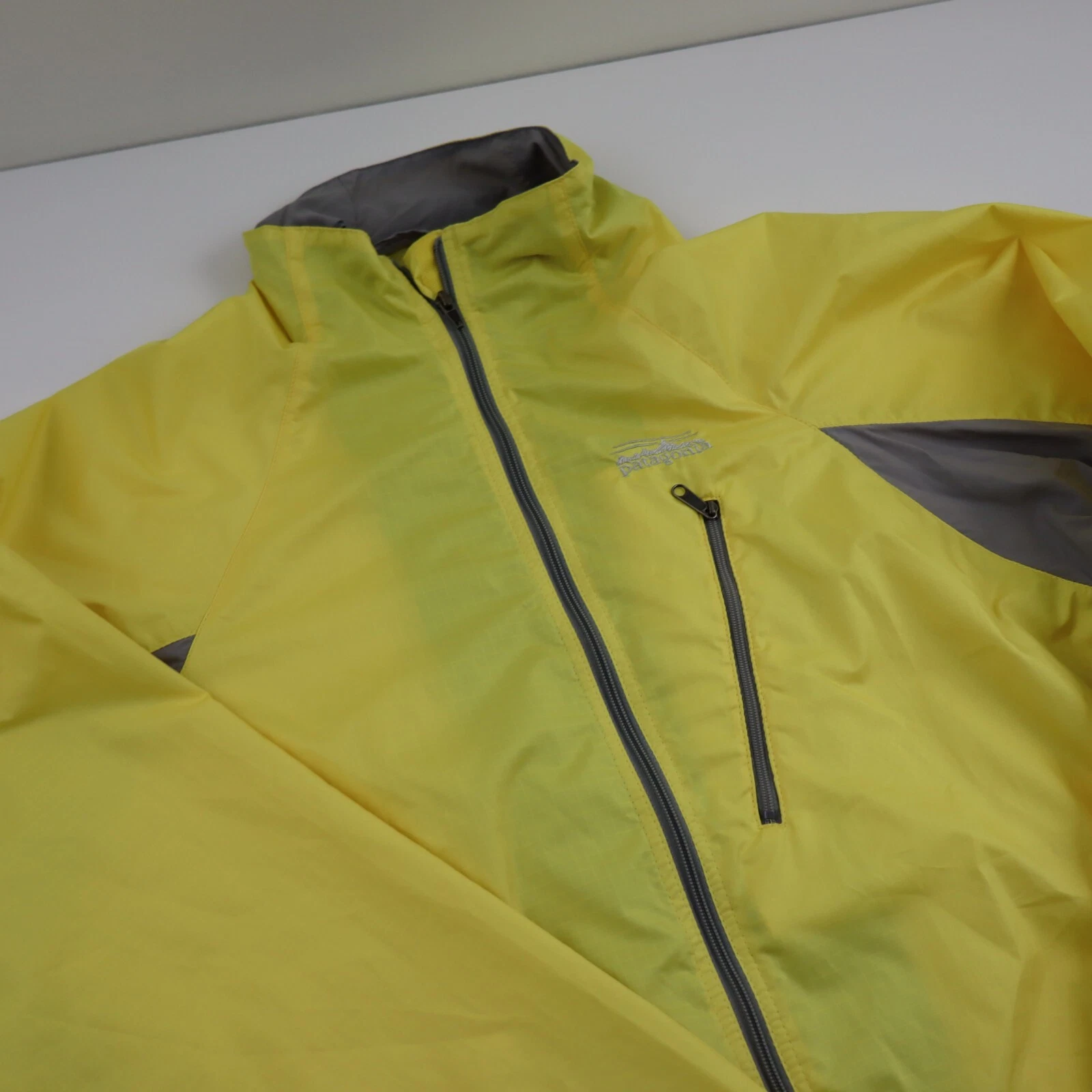 patagonia vtg 90s houdini rain ultralight windbreaker coat jacket