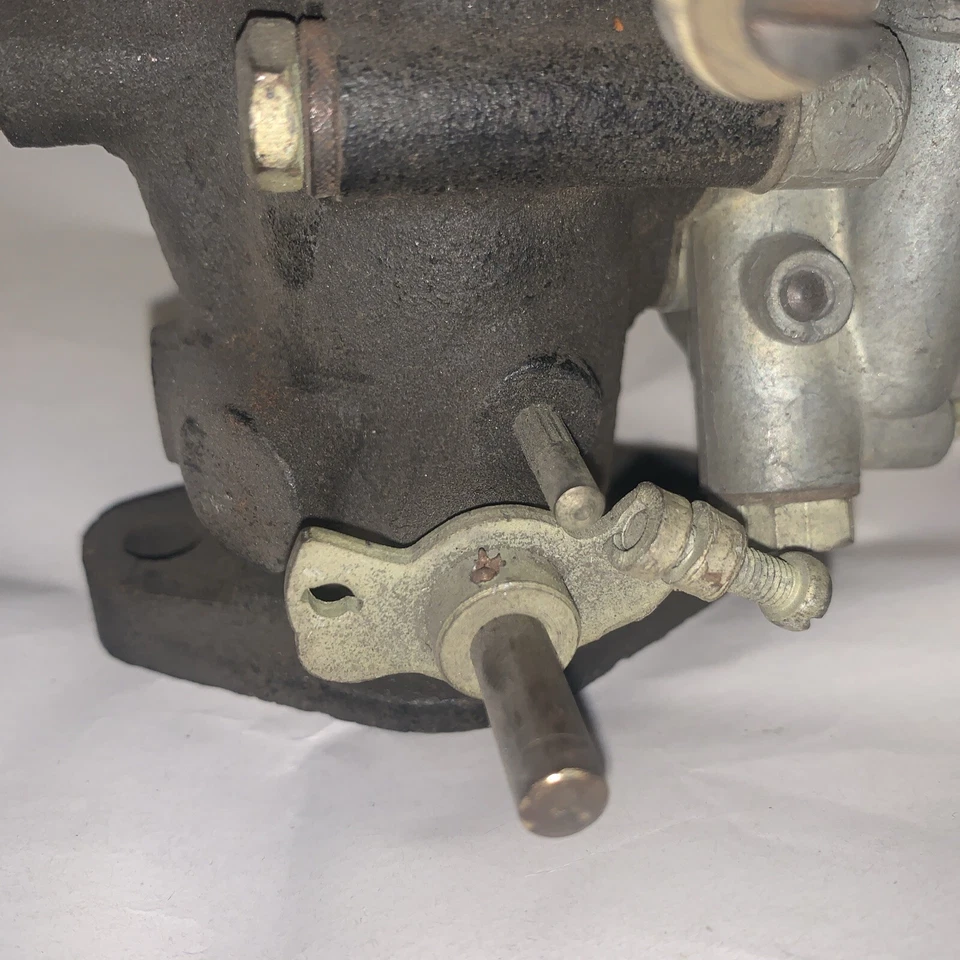 Carburador Zenith Bendix 9432B raro de colección Los agujeros son 2-3/8 leer descripción Foto 4 de 4
