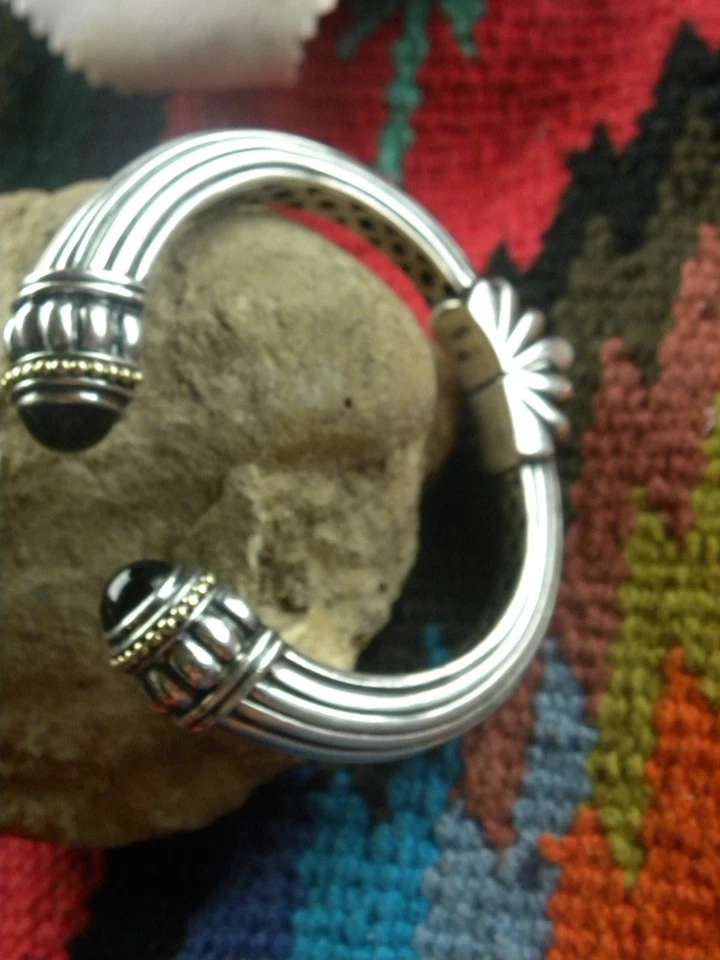 LAGOS Caviar 18k gold Sterling Silver Onyx Hinged Cuff Bracelet - Image 2 of 4