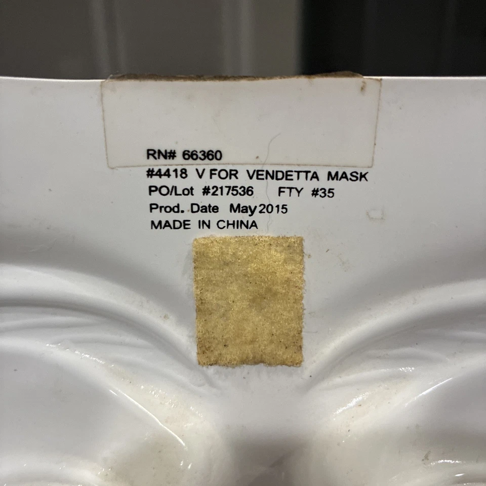 Máscara V de Vendetta - Máscara de anarquía anónima con licencia oficial Foto 4 de 4