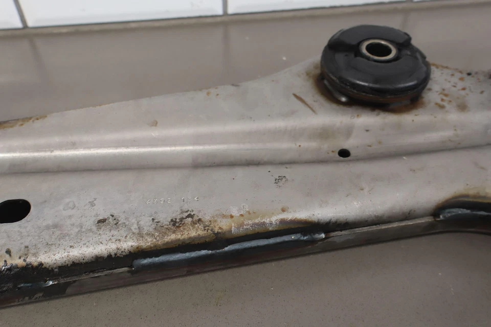 2003-2009 Hummer H2 Front Differential Carrier Mount Support Crossmember OEM - Image 4 of 4