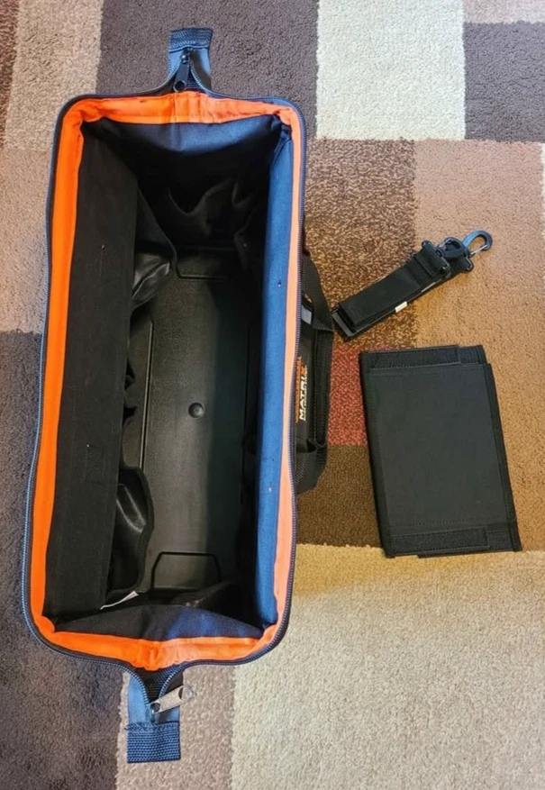 Black & Decker BDCMTSB 21" Wide-Mouth Matrix Storage Tool Bag + Shoulder Strap - Image 4 of 4