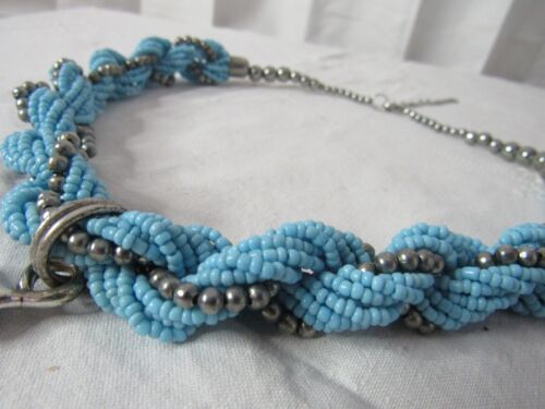 Faux turquois bead necklace with silver accents and feather pendent 21" - Picture 4 of 8