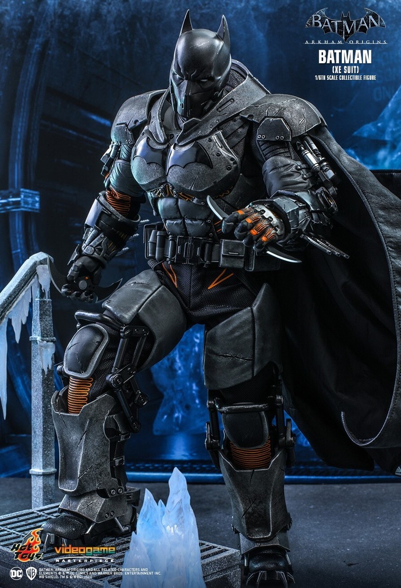 Hot Toys VGM52B Arkham Origins Batman XE Suit Version Hot Toys VGM52B Arkham Origins Batman XE Suit Version