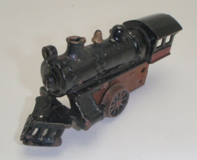 Vintage Cast Iron Toy Train Clockwork Or Friction - Incomplete
