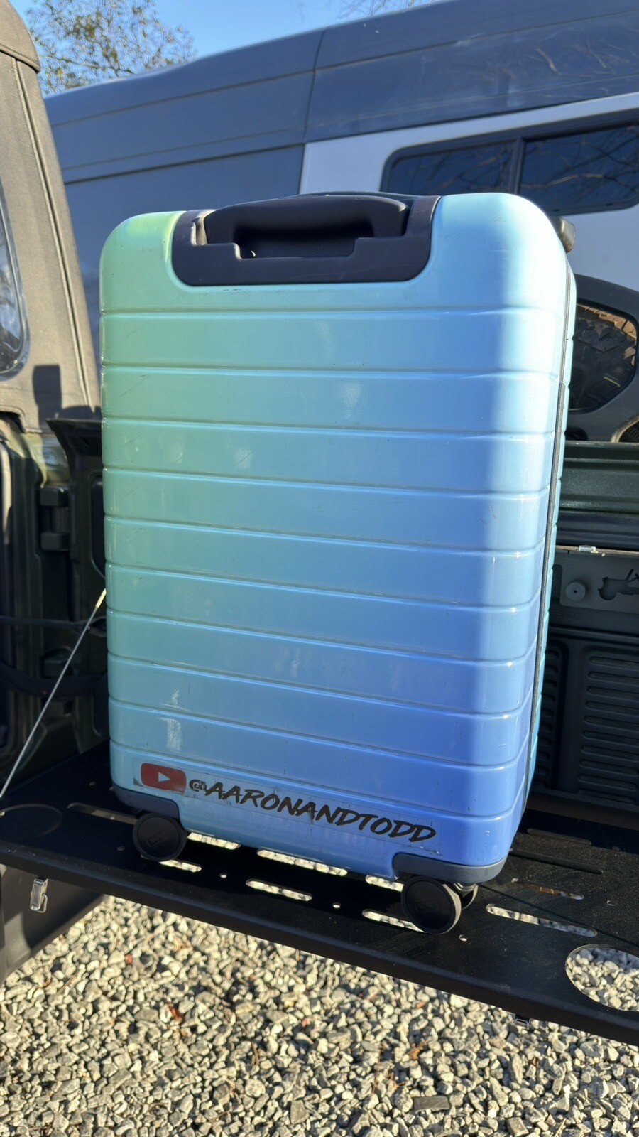 Away Bigger Carry On *SPECIAL EDITION* Aura Collection (Sunrise Color