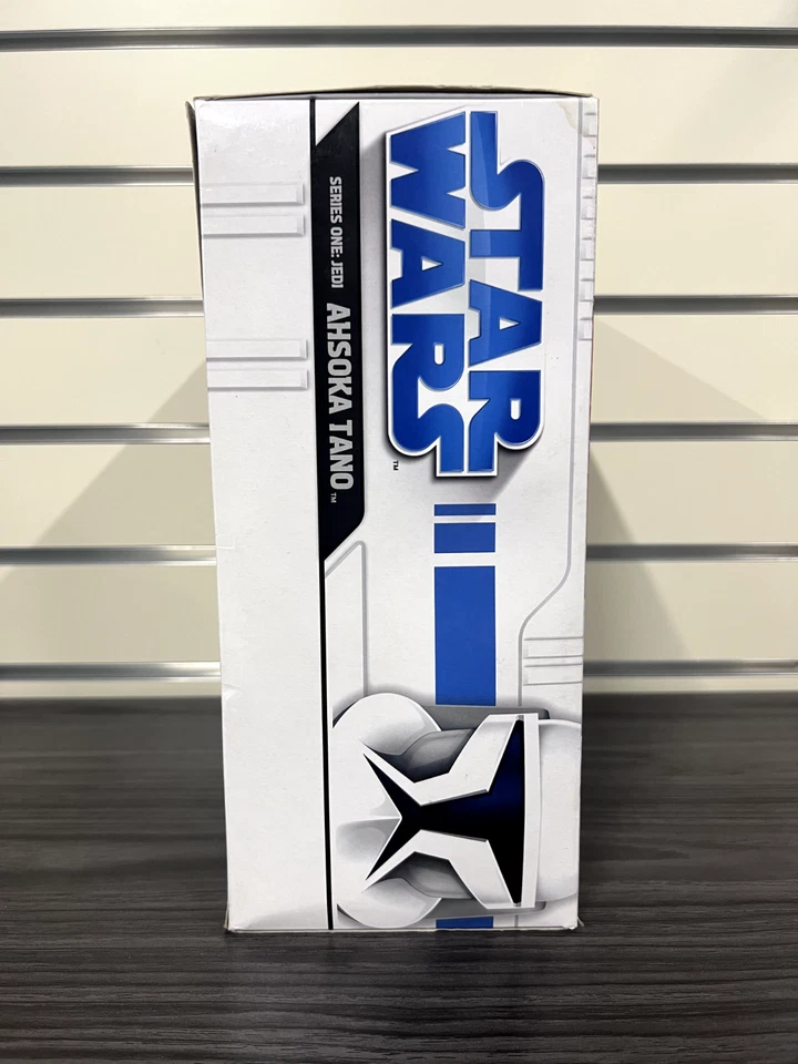 Star Wars The Clone Wars ArtFX Kotobukiya Ahsoka Tano con figura Rotta con caja Foto 3 de 4