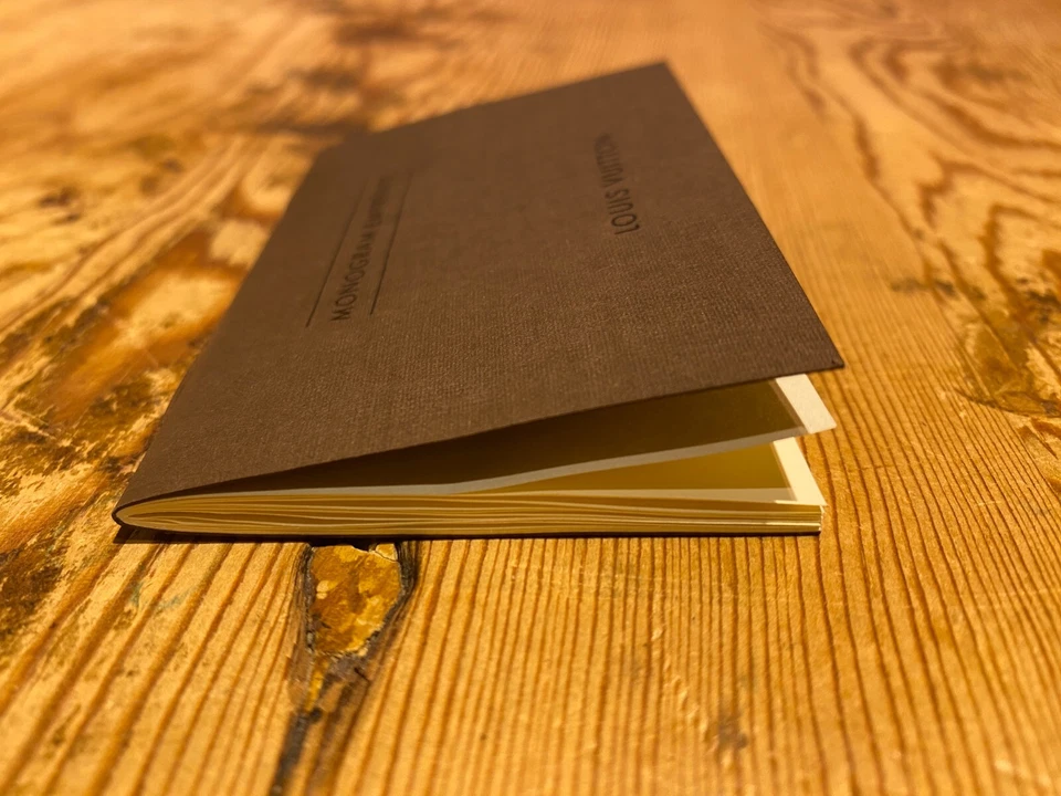 Used - Booklet LOUIS VUITTON Brochure - Monogram Empreinte - 9 X 6 Cm - Image 3 of 4