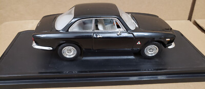 YAT MING / ROAD SIGNATURE - 1965 ALFA ROMEO GIULIA SPRINT GTA - 1