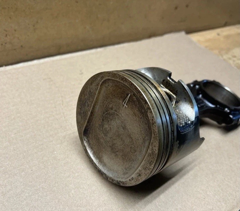 JEEP 4.0L Engine STRAIGHT Connecting Rod Cast #691 And Standard Bore Piston - Image 4 of 4