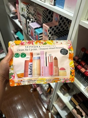 Sephora Favorites - Clean Me Up Makeup and Skincare Value Set   ,