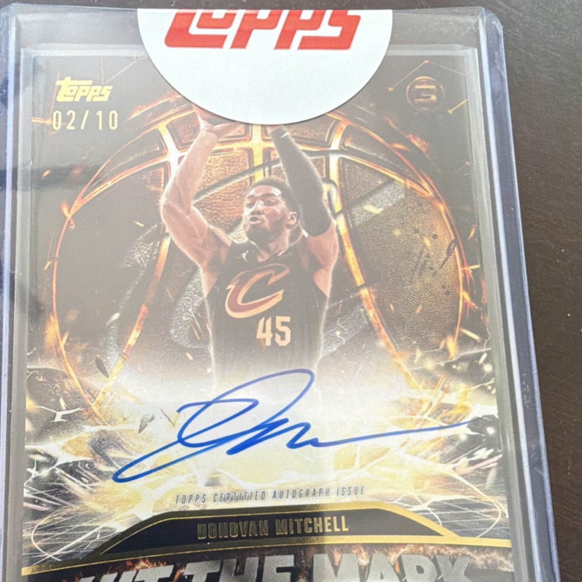 2/10 Topps Hit The Mark Autograph Donovan Mitchell Cavaliers 2025