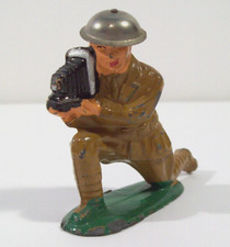 Vintage Barclay Manoil WWI Kneeling Military Photographer Soldier Lead Figure