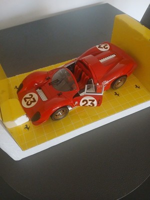 1:18 Ferrari 330 P 4 Spyder  REVEL Jouef evolution  OVP