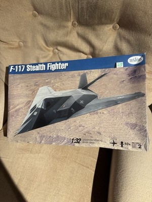 Testors F-117 Stealth Fighter Jet - 1:32 Model Kit - #570 New In Sealed Box