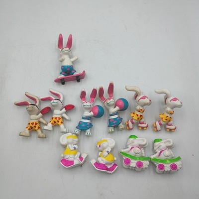 Vintage 1989 - Huge Lot of Hardees Applesauce Beach Bunny Toys
