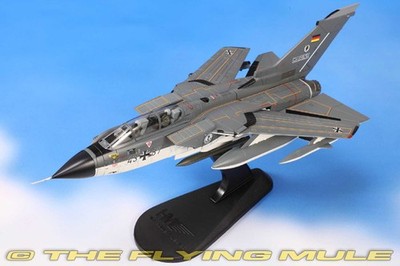Hobby Master 1:72 Tornado IDS Marineflieger MFG 2 43+87 w/AS.34 Kormoran