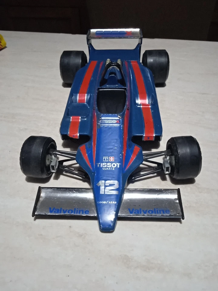 Burago  Auto Formula Uno Vintage Scala 1/14 John Player Special  Mario Andretti  - Immagine 2 di 4