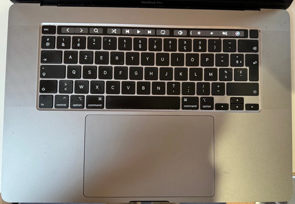 Apple MacBook Pro 16" 2019 · i9 · 32GB · 4TB, photo 2 sur 5