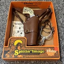 1980s Daisy Western Flip Up Cap Gun Metal Plastic Spittin’ Image & Holster Spurs